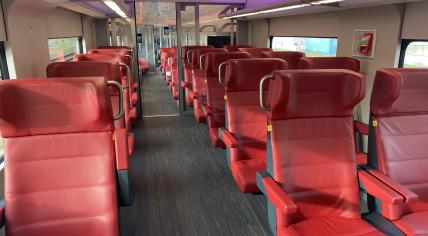 First class interior of the Intercity New Generation (ICNG)