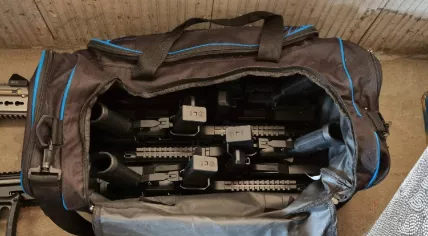 Firearms found as part of an investigation into drug and weapons trafficking mainly in Ridderkerk. 18 April 2023