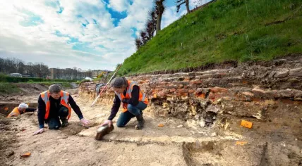 Remains of Middle Ages tower found in Sittard city center