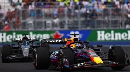 Max Verstappen, Red Bull Racing RB19, leads George Russell, Mercedes F1 W14 during the Formula 1 Miami Grand Prix in Miami, USA.