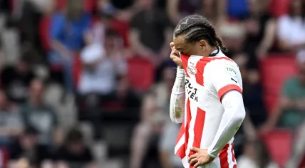 Xavi Simons of PSV Eindhoven disappointed after the 1-3 during the Dutch eredivisie match between PSV Eindhoven and SC Heerenveen in the Phillips stadium on 21 may 2023 in Eindhoven, Netherlands.