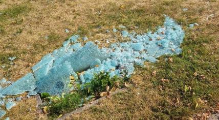 Vandals smashed the memorial to people who died of cancer in the Koningin Wilhelminabos in Dronten, 19 June 2023