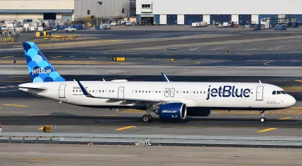 A JetBlue Airways Airbus A321 at JFK Airport, New York, 2019.