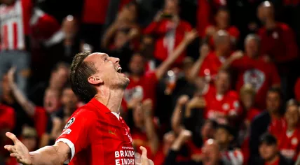 Luuk de Jong of PSV Eindhoven celebrates the 3-1 during the UEFA Champions League play-off match between PSV Eindhoven and Rangers FC in the Phillips stadium on 30 august 2023 in Eindhoven, Netherlands.