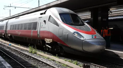Trenitalia fast train in Rome