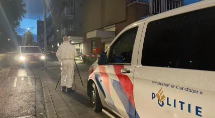 Police at the scene of a fatal shooting on Bovensim in Hoogvliet, 29 August 2023