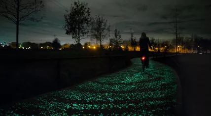 The Van Gogh Path in 2014, an illuminated bike path between Eindhoven and Nuenen in Noord-Brabant, was conceived by Studio Roosegaarde and constructed by Heijmans N.V.