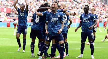  Feyenoord celebrates the 1-4 of Ayase Ueda of Feyenoord during the Dutch Eredivisie match between FC Utrecht and Feyenoord in Stadium Galgenwaard on 3 september 2023 in Utrecht, Netherlands.