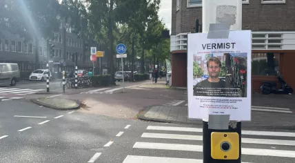 Missing person poster for Sam van Grondelle on a lampost in Amsterdam-Oost, 18 October 2023. 
