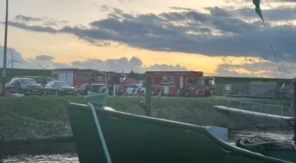 Emergency services at the Volkerak near Dinteloord after a fishing boat with four people on board capsized. Only one survived. 3 October 2023