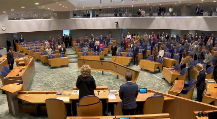 Members of Parliament observe a moment of silence for the victims of the events in Israel in the Tweede Kamer. October 11, 2023.