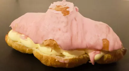 The Albert Heijn version of the crompouce, a cross between a croissant and a tompouce. 5 November 2023