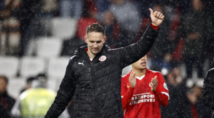 Luuk de Jong of PSV Eindhoven celebrates the 1-0 win after the UEFA Champions League match in group B between PSV Eindhoven and RC Lens in the Phillips stadium on 8 november 2023 in Eindhoven, Netherland.