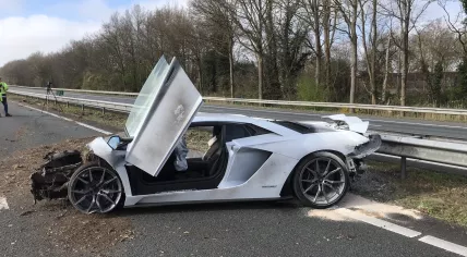 Lamborghini after the accident on the A28 highway between Zwolle and Meppel. 27 March 2022.