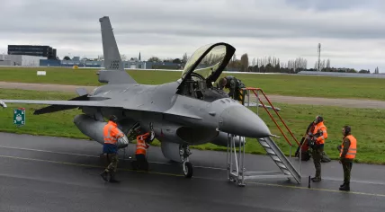 A Dutch F-16 ready for departure