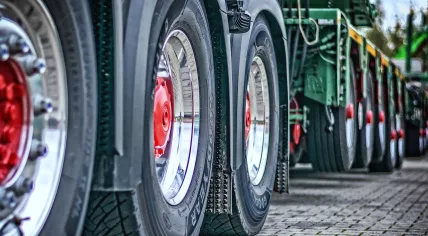 Heavy tractor truck load