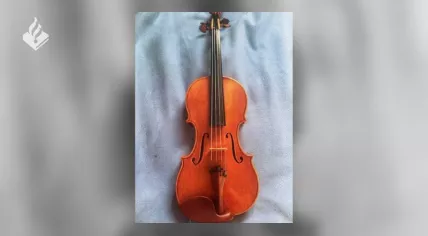 Photo of the violin stolen from a train at Amsterdam Central Station on 29 October 2023.