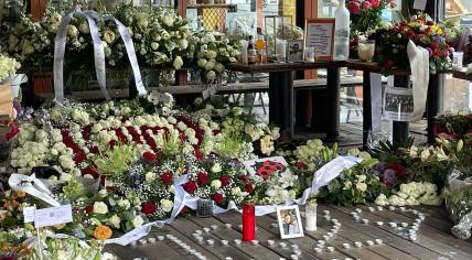 A vigil set up in Amsterdam for Jimmy Schepers. The 21-year-old Diemen resident was stabbed to death at the Solid Grooves festival in May 2023. 2 June 2023