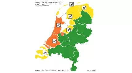 A Code Orange warning was issued for freezing rain and icy roads in Noord-Holland and Zuid-Holland. 2 December 2023