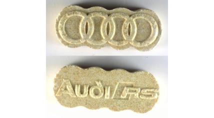 Life threatening XTC pill with high doses of MDMA in circulation