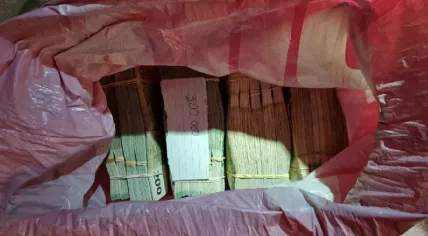 Over €1 million in cash was found during police raidsas part of a joint drug investigation between authorities in the Netherlands, Spain and Colombia. 12 December 2023