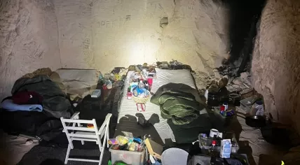 Two people suspected of suffering from carbon monoxide poisoning were rescued from the Douane cave in Maastricht. January 2024