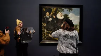 Extinction Rebellion activists interrupted the Rijksmuseum's first Frans Hals exhibit to protest against sponsor ING, 16 February 2024