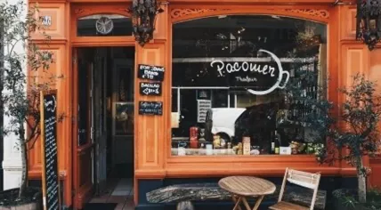 Spanish deli Pacomer in Amsterdam's De Pijp announced plans to close after 16 years. 8 Feb. 2024