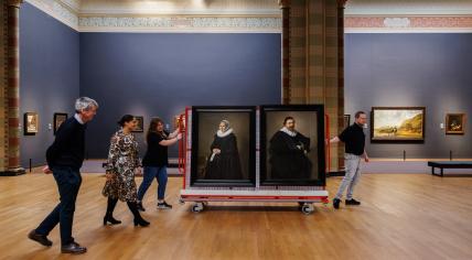 Preparation for Frans Hals exhibition under the supervision of curators