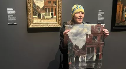 Extinction Rebellion activists interrupted the Rijksmuseum's first Frans Hals exhibit to protest against sponsor ING, 16 February 2024