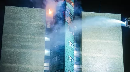 A large fire in the Short Stay Facilty apartment building on Maarten Harpertsz Trompweg in Dordrecht, 5 February 2024