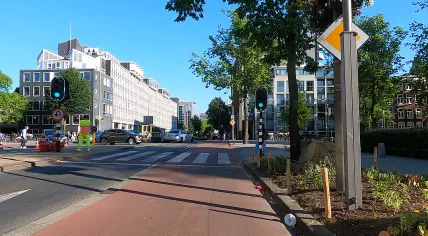 The south end of the Weesperknip, an Amsterdam pilot to cut off the Weesperstraat to motorized traffic. 14 June 2023