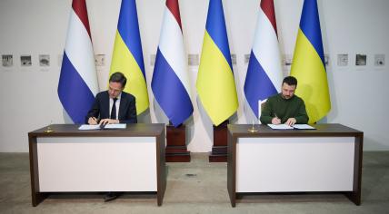 Mark Rutte and Volodymyr Zelenskyy at the signing of a 10-year security agreement between the Netherlands and Ukraine. 1 March 2024