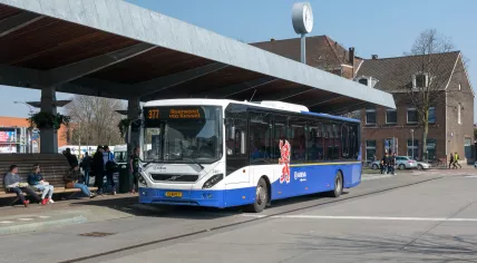 Arriva bus 377 to Roermond making a stop at the Venlo station. The bus is a Volvo 8900. 25 March 2018