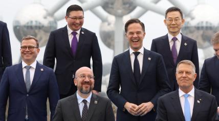 PM Mark Rutte let’s out a laugh alongside Finnish PM Petteri Orpo, European Council President Charles Michel, Romanian President Klaus Iohannis and others at the first Nuclear Energy Summit in Brussels. 21 March 2024