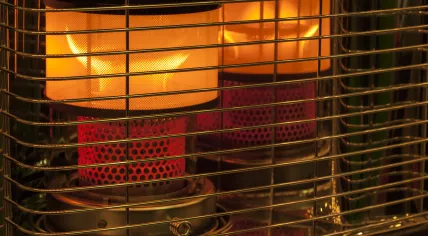 Two kerosene heaters used as an indoor radiator in 2016
