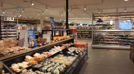 interior of an Albert Heijn supermarke, 16 October 2021