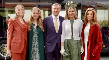 King Willem-Alexander and Queen Maxima, joined by Princesses Ariane, Amalia and Alexia during the King's Day visit to Emmen, Drenthe. 27 April 2024