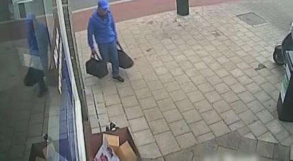 Camera images of the man suspected of murdering Piet Hoovers and his wife Tae on July 15, 2017. 