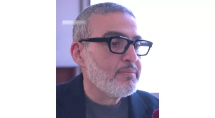 Dr. Ghassan Abu Sittah speaking about the Israel-Hamas conflict during an interview. 7 Dec. 2023