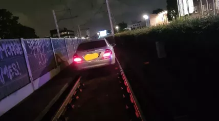 A drunk driver was arrested after a car was steered down Rotterdam Metro tracks for about 500 meters. 31 May 2024