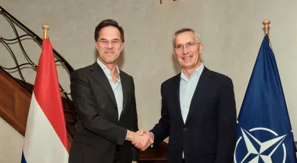 Mark Rutte with former NATO Secretary General Jens Stoltenberg.