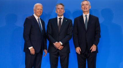 Dick Schoof (middle) with Joe Biden (left) and Jens Stoltenberg (right) at a NATO summit in Washington D.C., United States. 11 July 2024