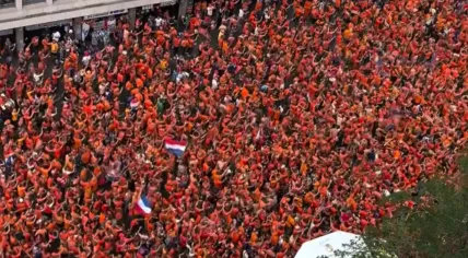 Fans of the Dutch men's national football team march to the Dortmund, Germany stadium ahead of Oranje's Euro 2024 semifinal against England. 10 July 2024