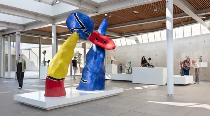 Joan Miró's, Lovers playing with almond blossom, 1975, in the Beelden aan Zee Museum. Painted synthetic resin