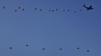 Paratroopers land on the Ginkelse Heide during the commemoration of Operation Market Garden.