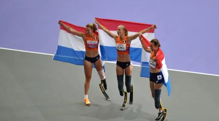 Fleur Jong, Kimberly Alkemade and Marlene Van Gansewinkel at the 100m Femmes/Womens T64 in the Paralympics in Paris, 6 September 2024