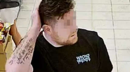 Police arrested a 35-year-old man on suspicion of shoplifting, and also for child exploitation. He allegedly used the adolescent boy blurred in the image from a Gorssel drug store as a partner during a string of thefts. 14 August 2024