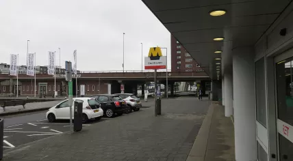 Coolhaven metro station in Rotterdam.