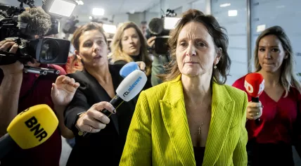 Interim NSC leader Nicolien van Vroonhoven walks away from the press after announcing the resignation of MPs Rosanne Hertzberger and Femke Zeedijk-Raeven, 19 November 2024